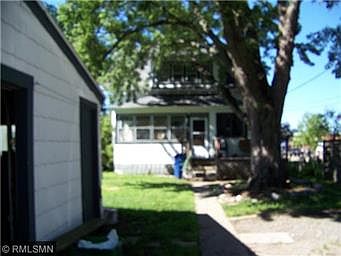 2nd image of 122 13th Ave S