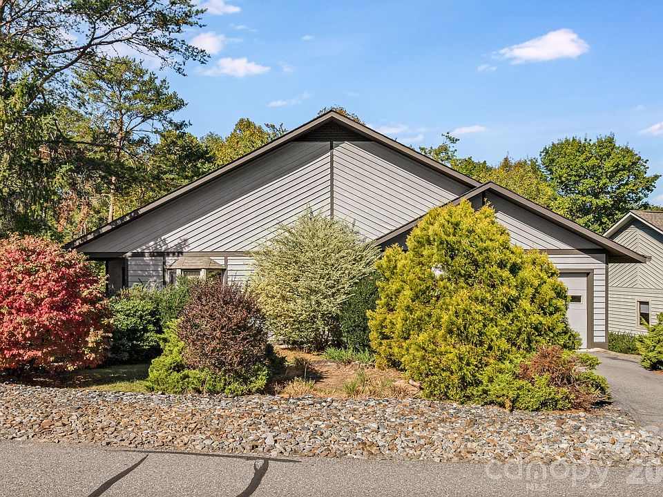1st image of 8 Zachary Ridge Rd