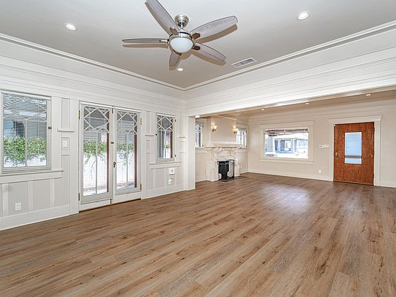 3rd image of 2227 W 29th St
