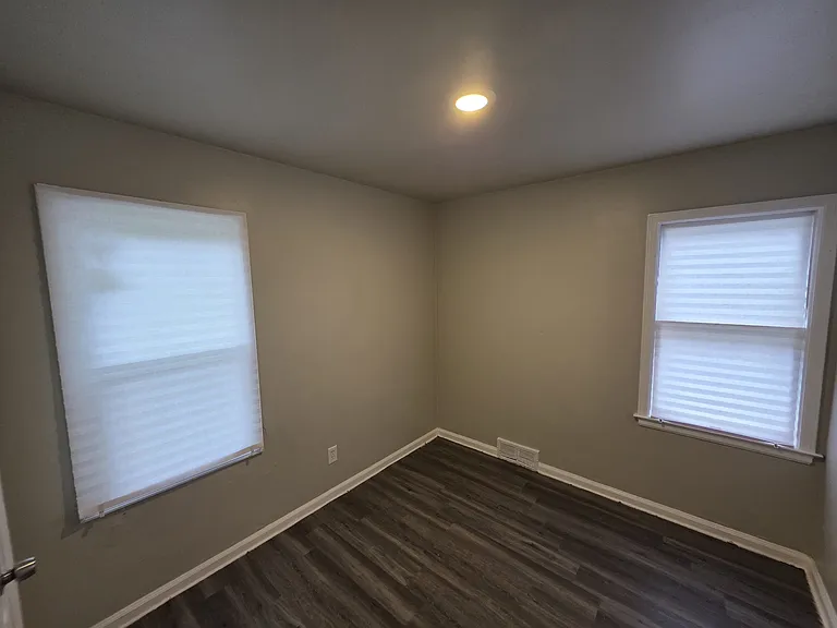 9252 Minock St — Photo 11