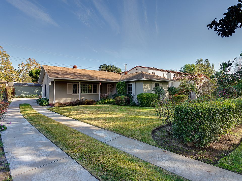 1st image of 396 El Encanto Dr