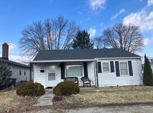 812 E Roosevelt St, Rushville, IN 46173