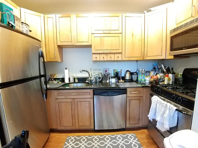 46 Lincoln St #1L — Photo 2