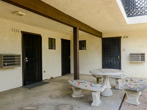 3rd image of 2332 Tampa Ave