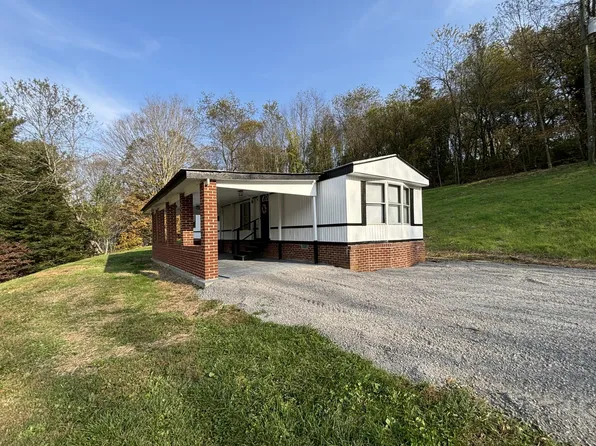 39 Mill Hill Rd, Gap Mills, WV 24941