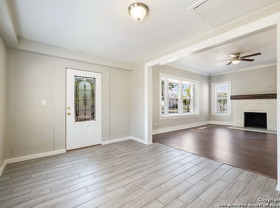 3rd image of 1013 Hammond Ave