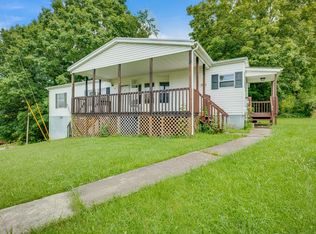 53 Clearview Dr, Honaker, VA 24260