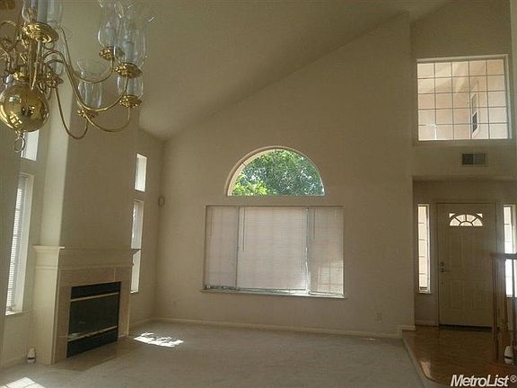 2nd image of 2305 Redington Dr