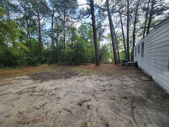 5th image of 2826 Thomas Ln