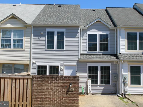 46361 Columbus Dr #107, Lexington Park, MD 20653