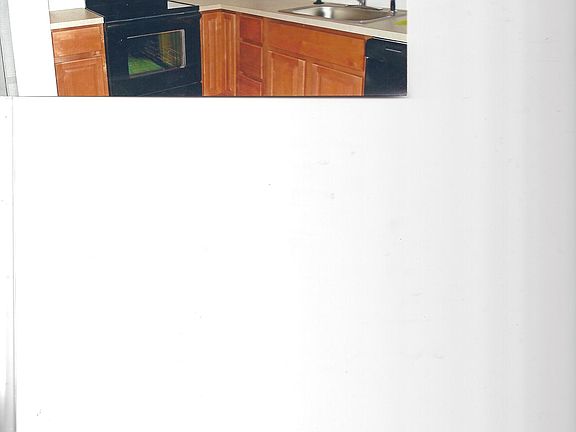 2nd image of 403 Mary Ann Dr