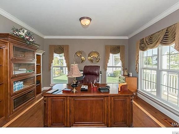 5th image of 223 Greycliff Bluff Dr