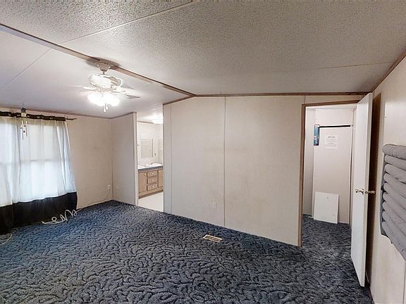 5th image of 720 N Avenue O
