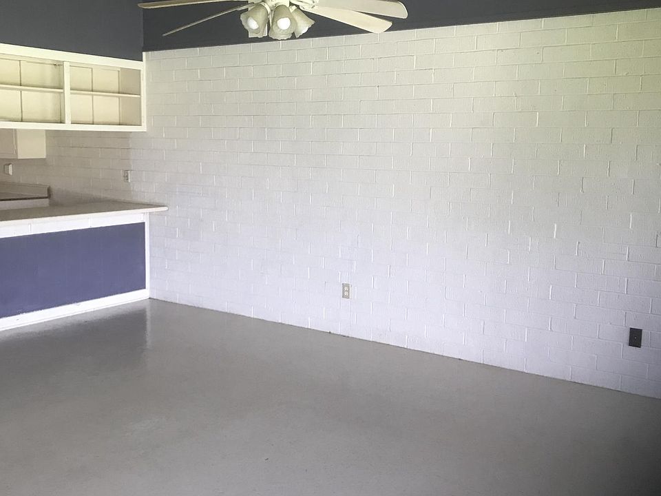 1st image of 840 Jacox Ln