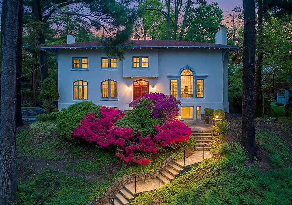 1st image of 30 Southlawn Avenue