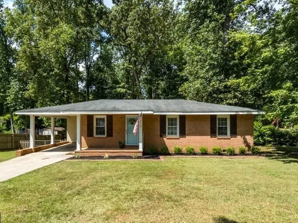 120 Oakland Dr, Gray, GA 31032