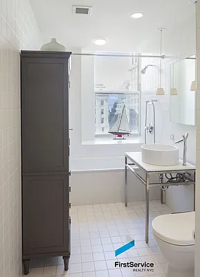 Rented by FirstService Realty (legacy) | media 27