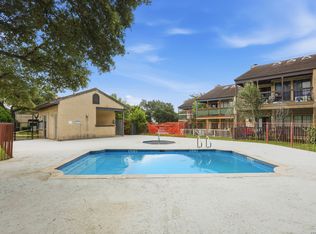 6100 Woodlake Pkwy #605, San Antonio, TX 78244