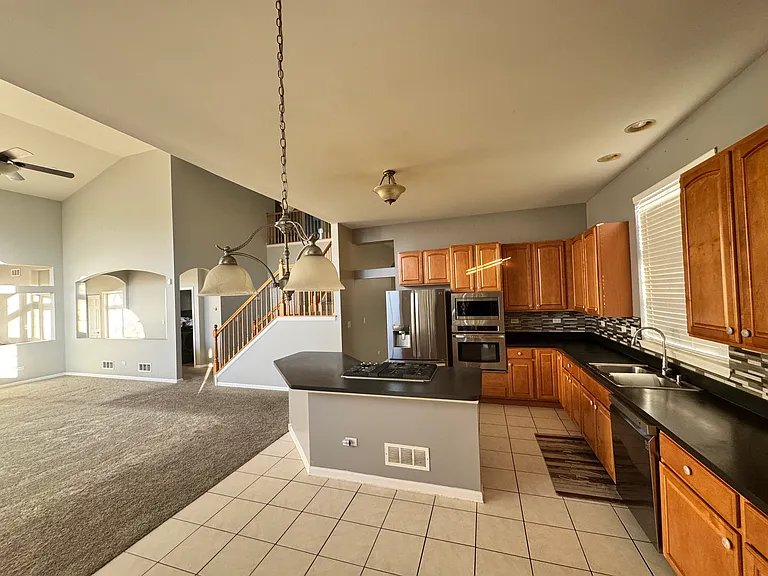 1339 Palisades Dr — Photo 16