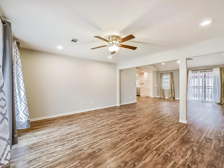 3700 Stassen St — Photo 5