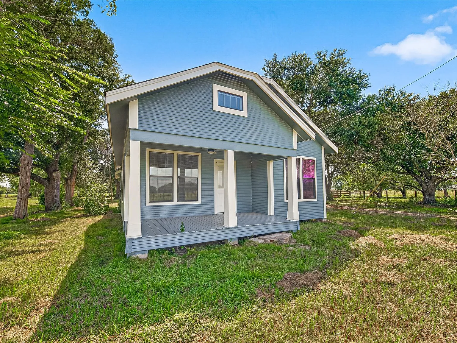 3 bed, 2.5 bath, 1366 sqft, $1,700 — Photo 4