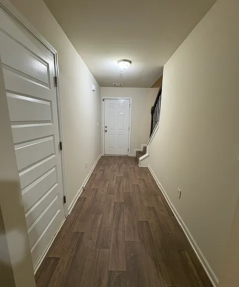 661 Carlton Pointe Dr — Photo 4
