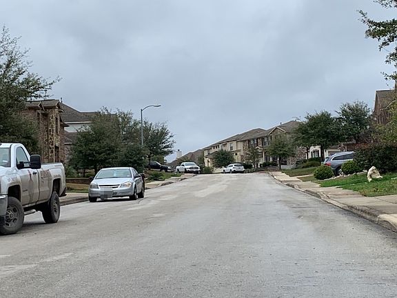 4th image of 3611 Ashland Clf