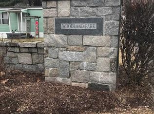 16 Woodland Park, Shelton, CT 06484