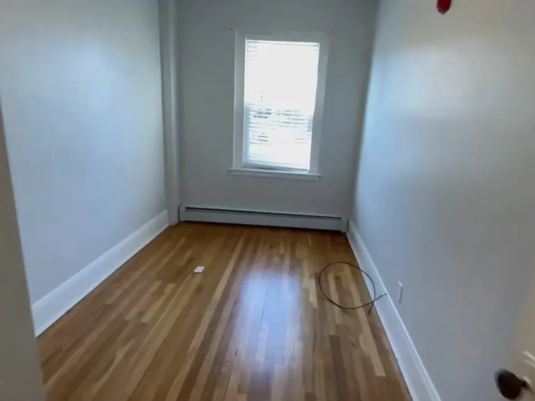 239 Lafayette St #4 — Photo 7