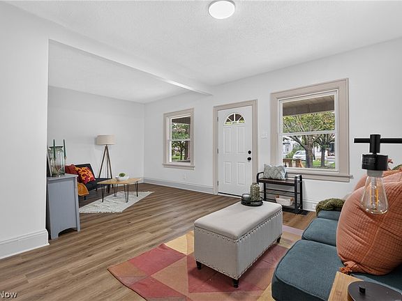5th image of 96 E Ido Ave