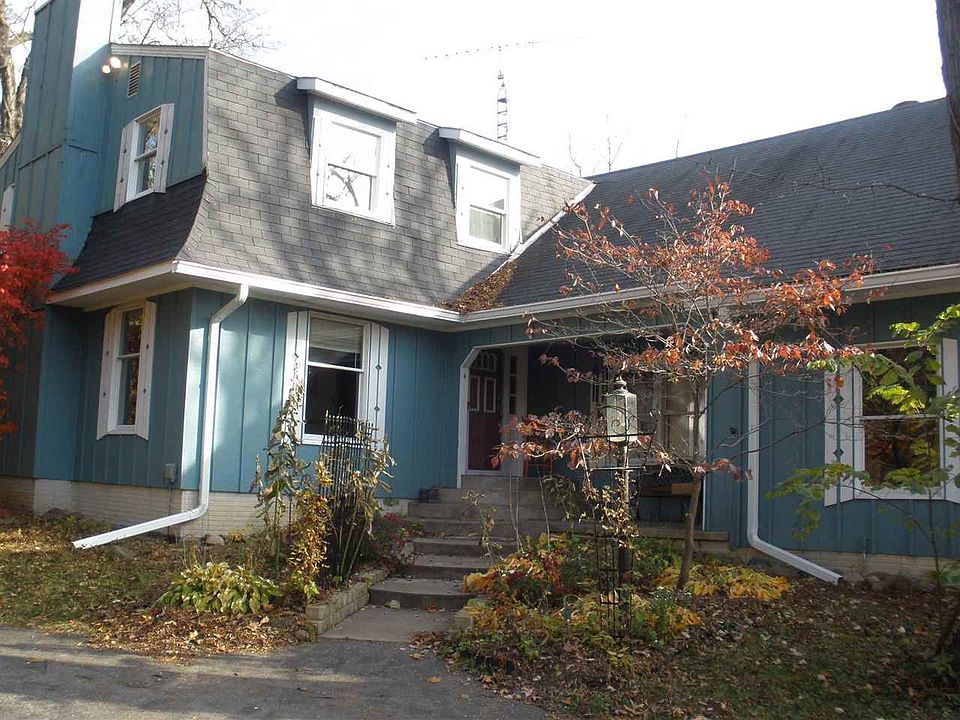 1st image of 4 Hickory Heights Road