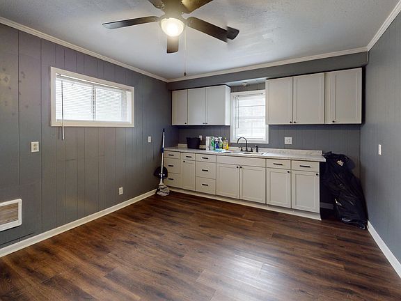4th image of 1511 Ewell Ave