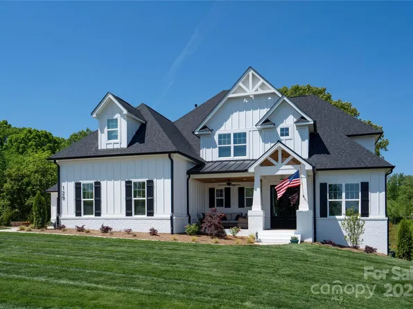 129 Ryleigh Dan Pl, Mooresville, NC 28115