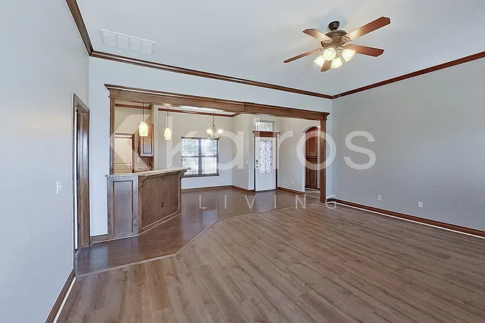 11728 SW 18th St — Photo 3