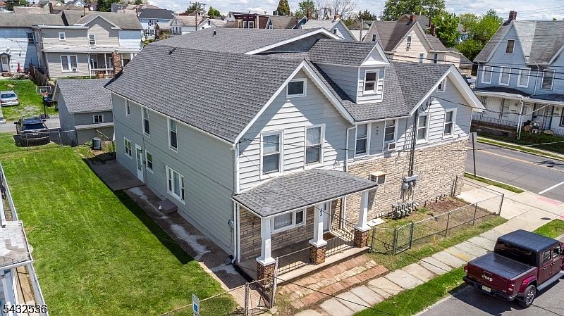 1st image of 53 Wilson St./ Heckman