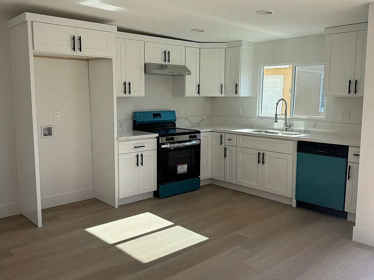 5313 Silver Dr #C — Photo 2