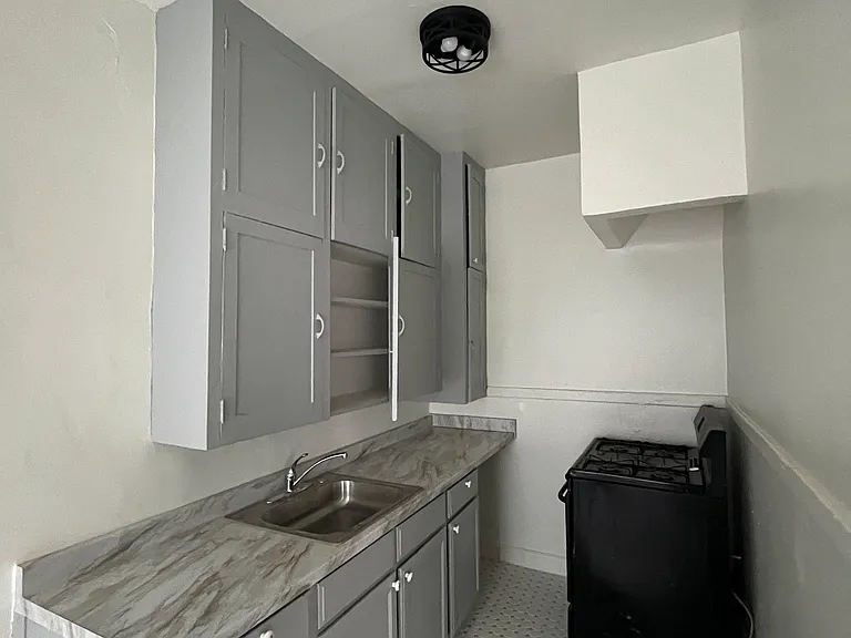 335 S Rampart Blvd #206 — Photo 6