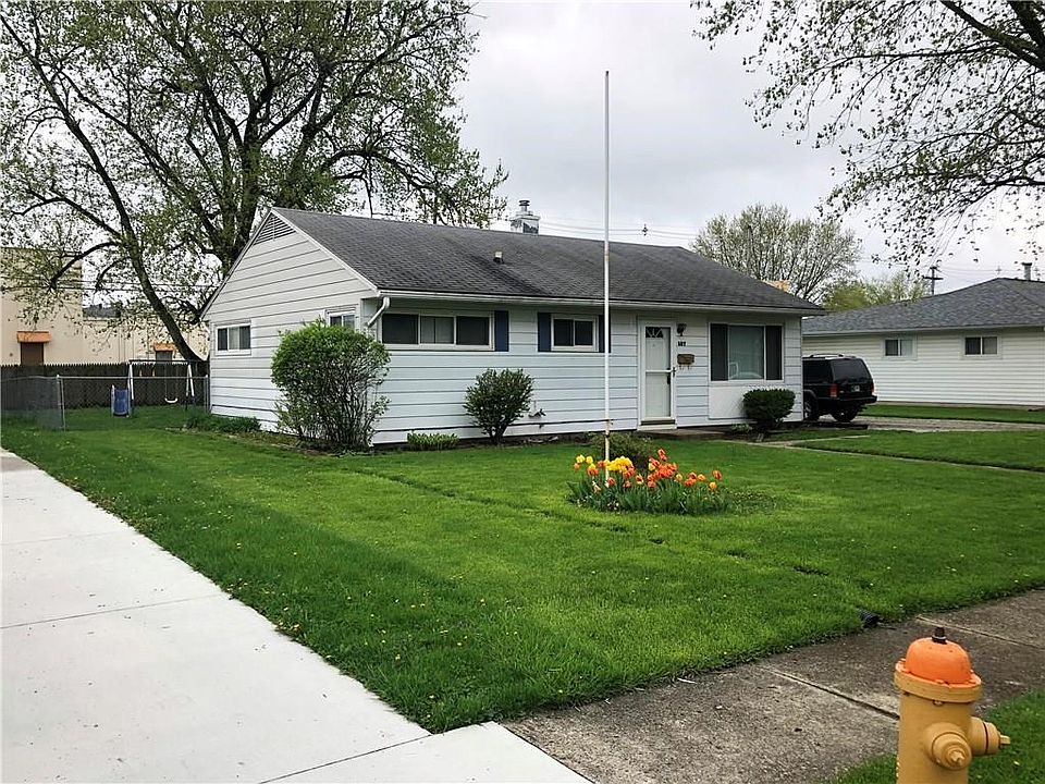 2nd image of 527 Northfield Dr