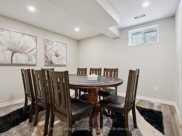 36 Emily St — Photo 33
