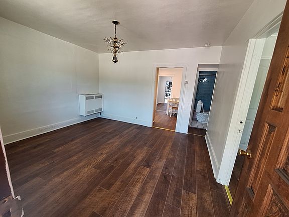 4th image of 523 Bridewell St