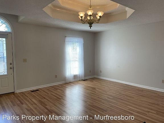 2nd image of 3231 Meadowhill Dr
