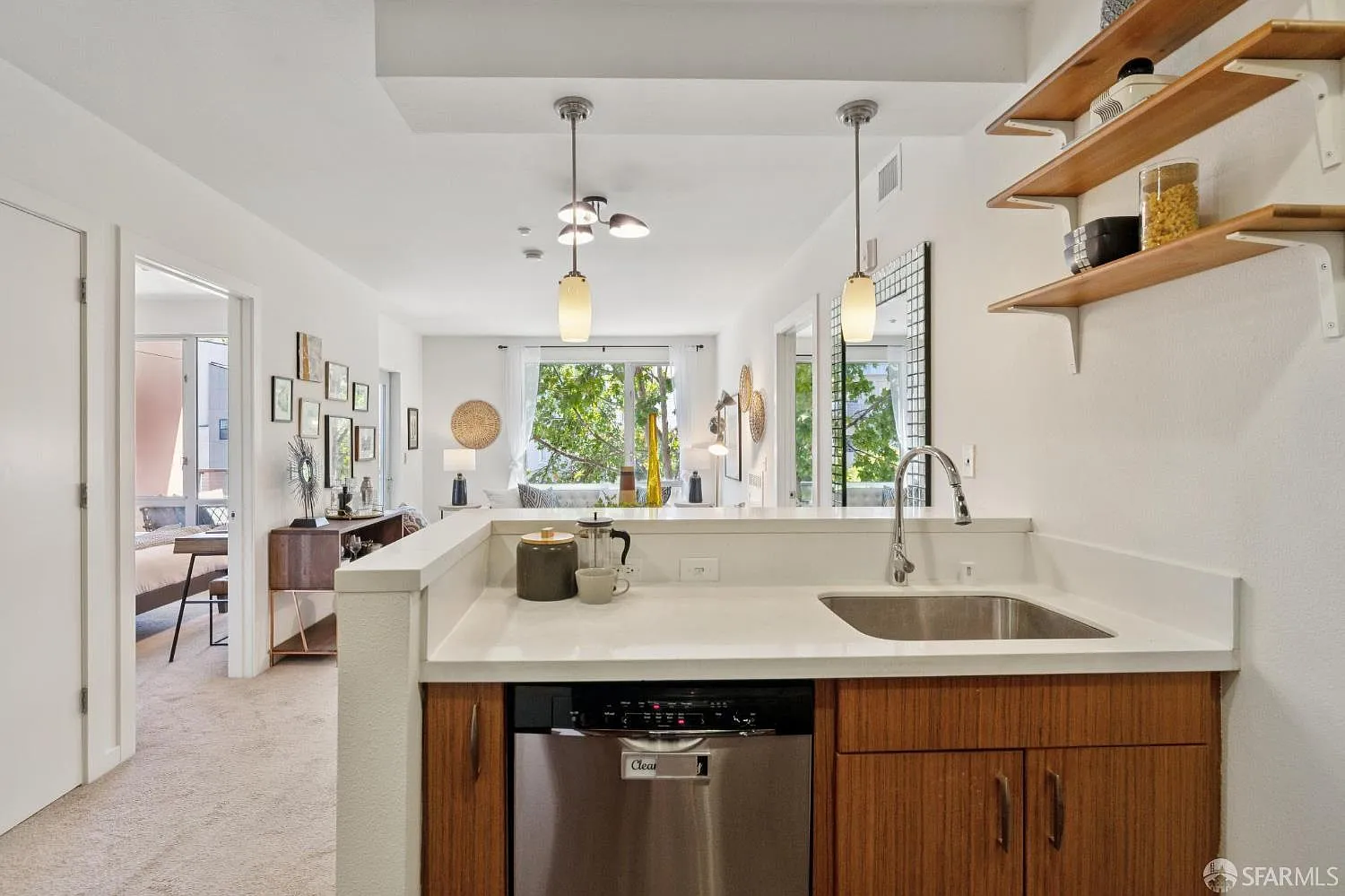 555 Bartlett St APT 206 - Photo 2