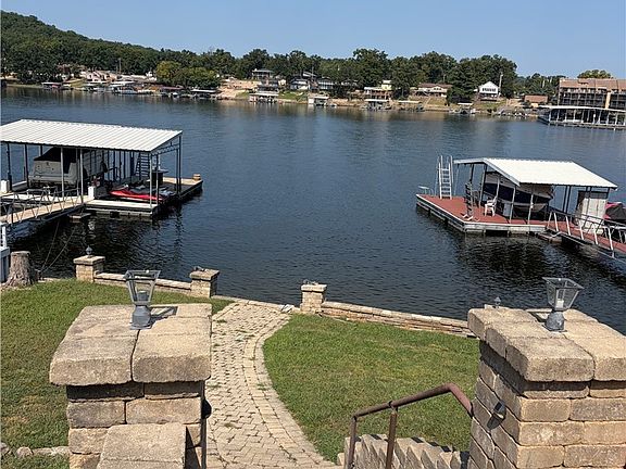 3rd image of 2177 Spring Cove Rd
