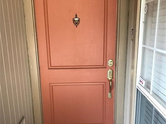 2nd image of 2601 Metairie Lawn Dr #14-2