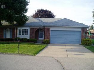 16745 Camellia Ct, Fraser, MI 48026