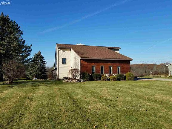 2nd image of 3490 Clearwater Dr