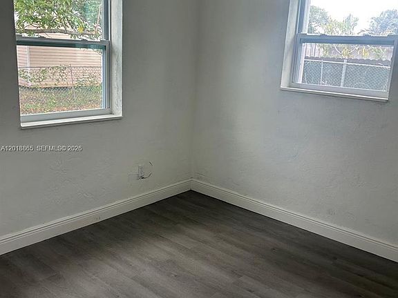 5th image of 1835 NW 122nd St