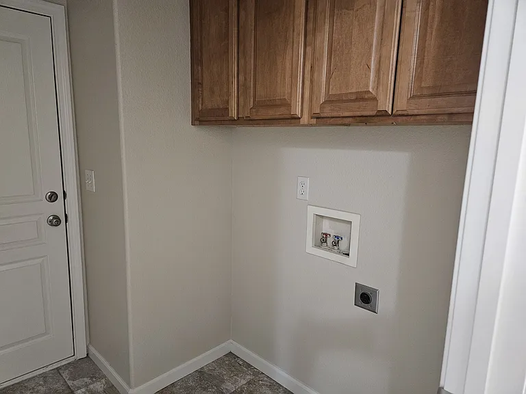 1033 Monterra Ln — Photo 12