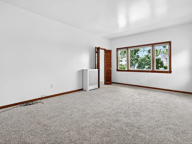 319 Paterson Ave #2 — Photo 2