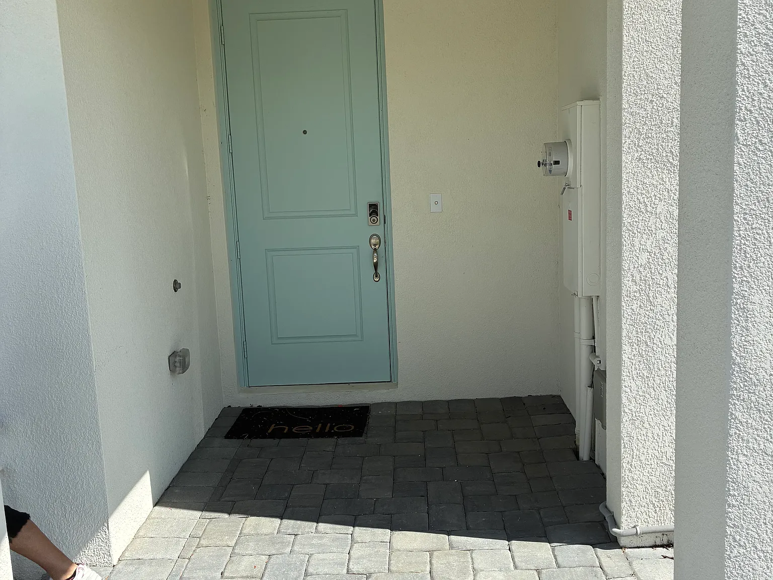 3 bed, 2.5 bath, 1485 sqft, $2,275 — Photo 2